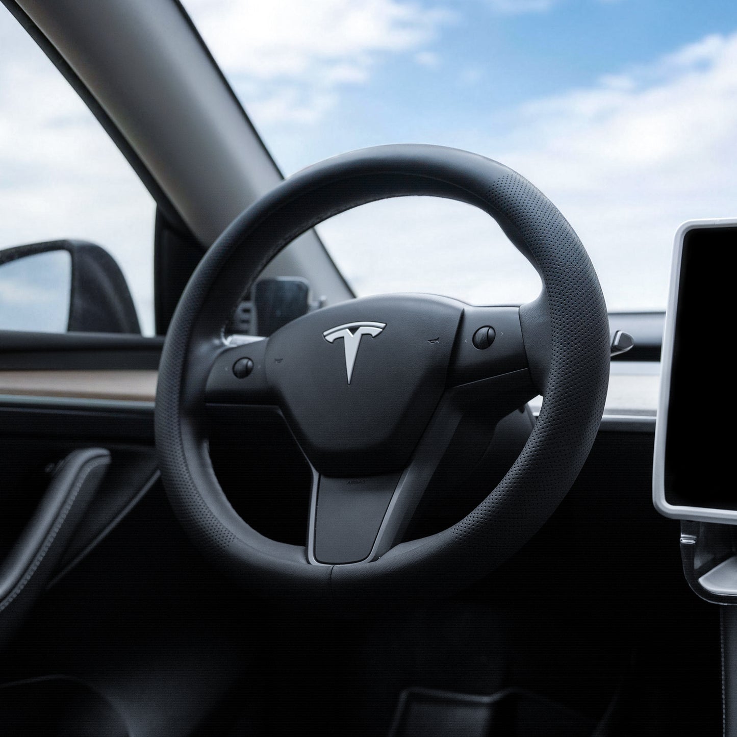 Steering Wheel Cover Fits Model 3 2019-2025/Model Y 2020-2026, Leather Steering Wheel Protector Compatible with Tesla, Non-Slip Soft-Touch Breathable Round Cover for Car Steering Wheel